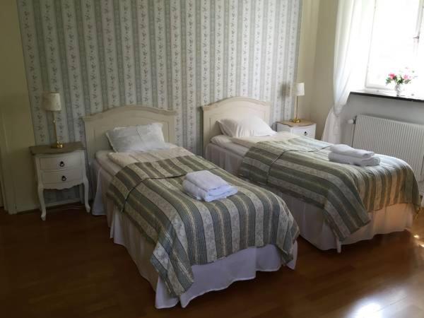 Herrgards Hotell Gyllene Haesten Vastervik Exterior photo